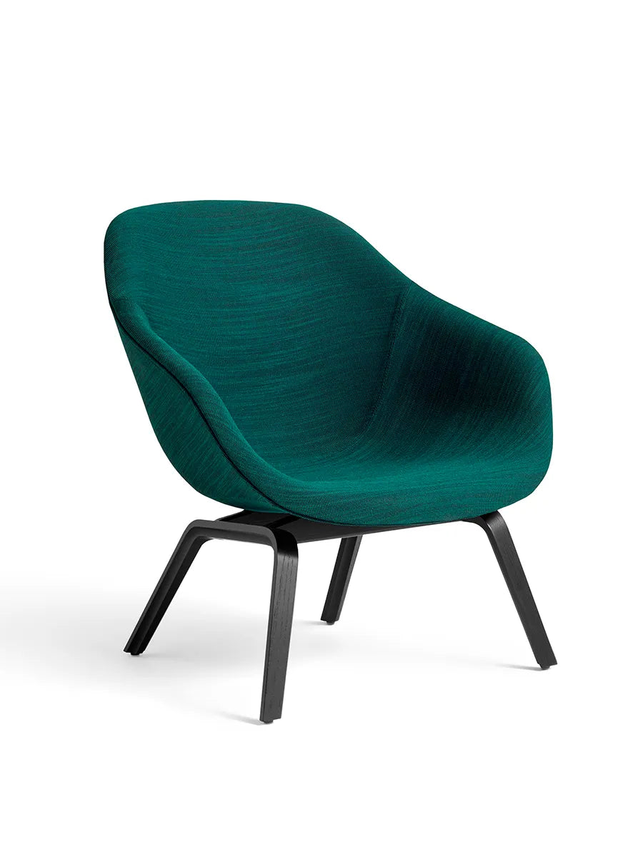 About a Lounge Chair low AAL83 fra Hay