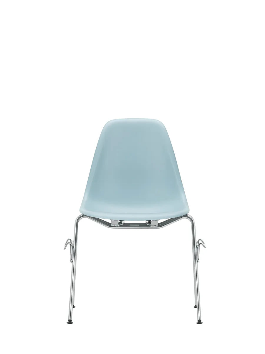 Eames Plastic Side Chair DSS, stabelbar fra Vitra - Ice grey - Jacobsen Plus