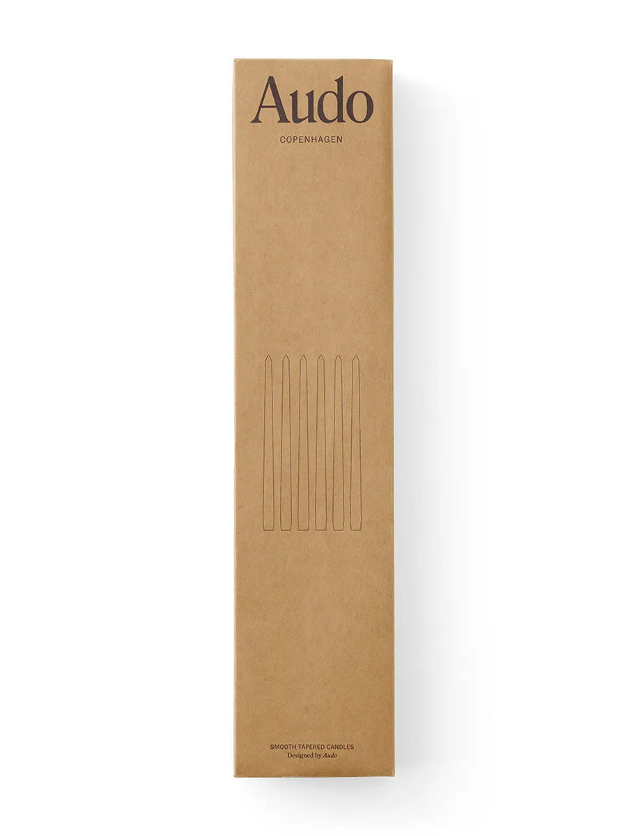 Spire Smooth Tapered Lys, sæt á 6 stk. fra Audo Copenhagen