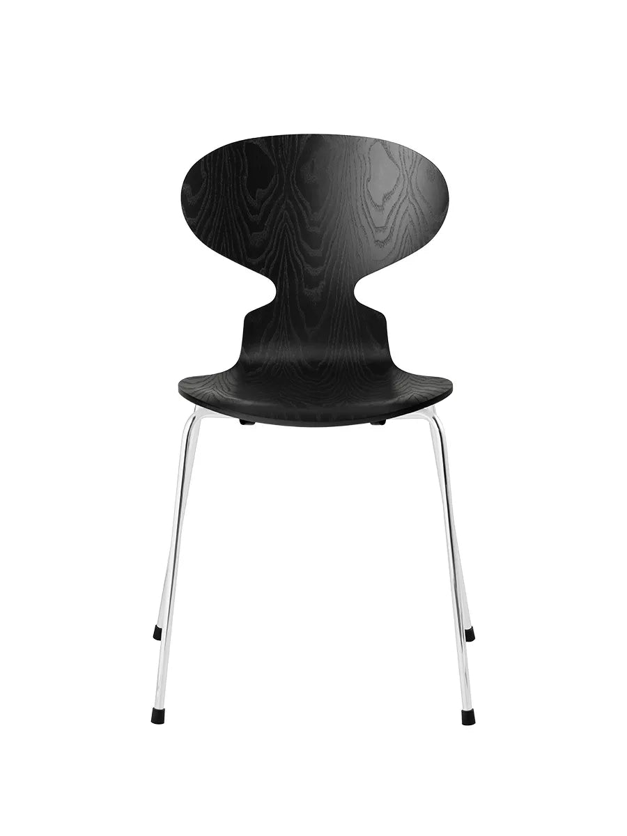 3101 Myren Stol i farvet ask af Arne Jacobsen - Sort / Krom - Jacobsen Plus