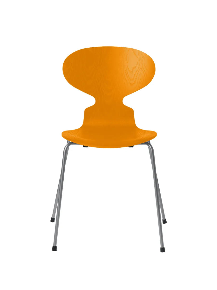 3101 Myren Stol i farvet ask af Arne Jacobsen - Burnt Yellow / Silver Grey - Jacobsen Plus