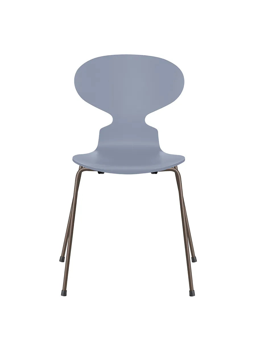 3101 Myren Stol lakeret af Arne Jacobsen - Lavender Blue / Brown Bronze - Jacobsen Plus
