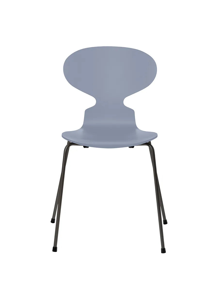 3101 Myren Stol lakeret af Arne Jacobsen - Lavender Blue / Warm Graphite - Jacobsen Plus