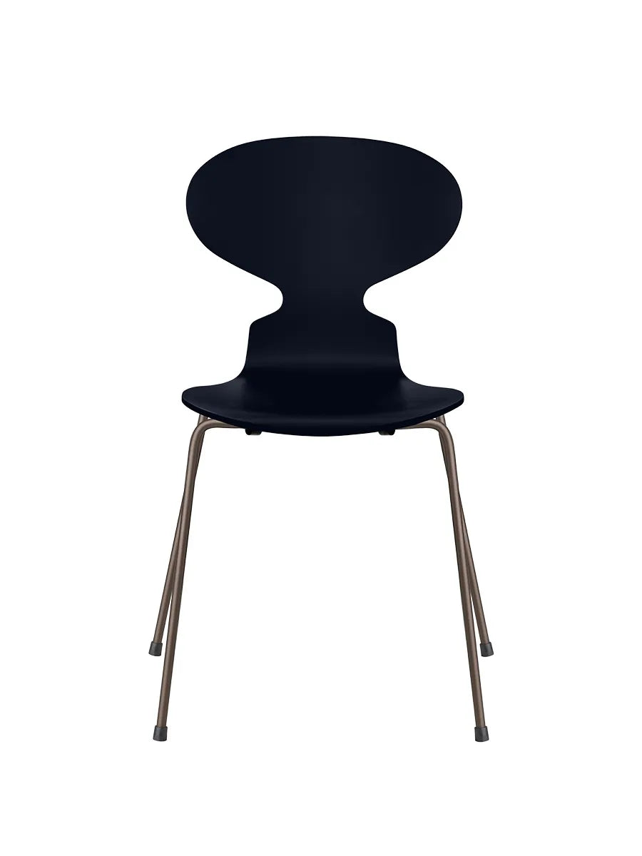 3101 Myren Stol lakeret af Arne Jacobsen - Midnight Blue / Brown Bronze - Jacobsen Plus