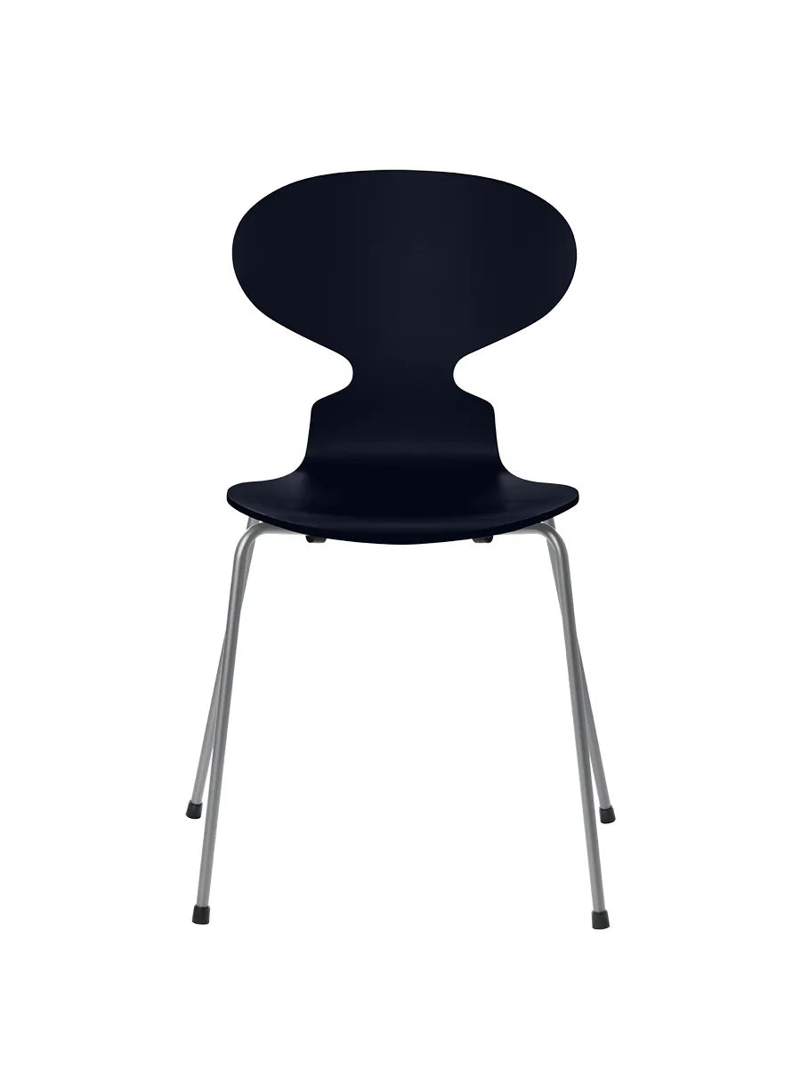 3101 Myren Stol lakeret af Arne Jacobsen - Midnight Blue / Silver Grey - Jacobsen Plus