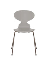 3101 Myren Stol lakeret af Arne Jacobsen - Nine Grey / Brown Bronze - Jacobsen Plus