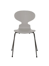 3101 Myren Stol lakeret af Arne Jacobsen - Nine Grey / Warm Graphite - Jacobsen Plus