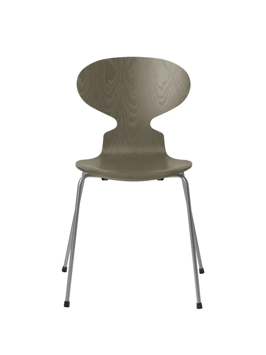 3101 Myren Stol i farvet ask af Arne Jacobsen - Olive Green / Silver Grey - Jacobsen Plus