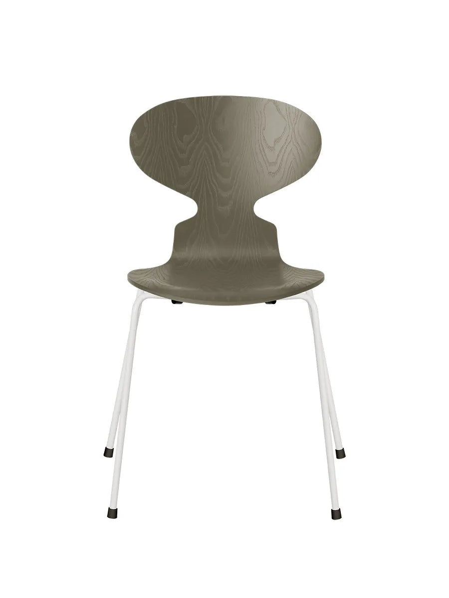 3101 Myren Stol i farvet ask af Arne Jacobsen - Olive Green / Hvid - Jacobsen Plus