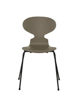 3101 Myren Stol lakeret af Arne Jacobsen - Olive Green / Sort - Jacobsen Plus