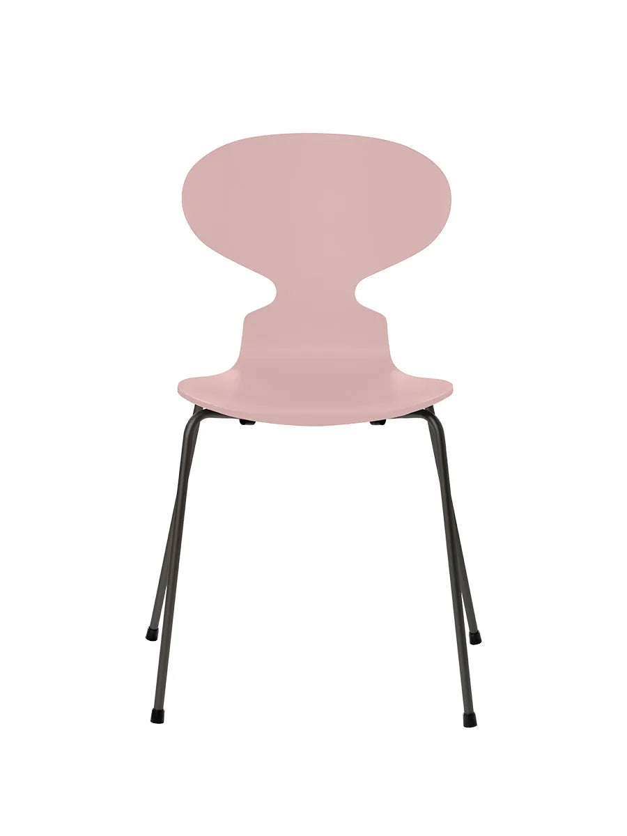 3101 Myren Stol lakeret af Arne Jacobsen - Pale Rose / Warm Graphite - Jacobsen Plus