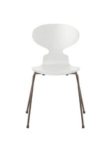 3101 Myren Stol i farvet ask af Arne Jacobsen - Hvid / Brown Bronze - Jacobsen Plus