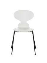 3101 Myren Stol lakeret af Arne Jacobsen - Hvid / Sort - Jacobsen Plus