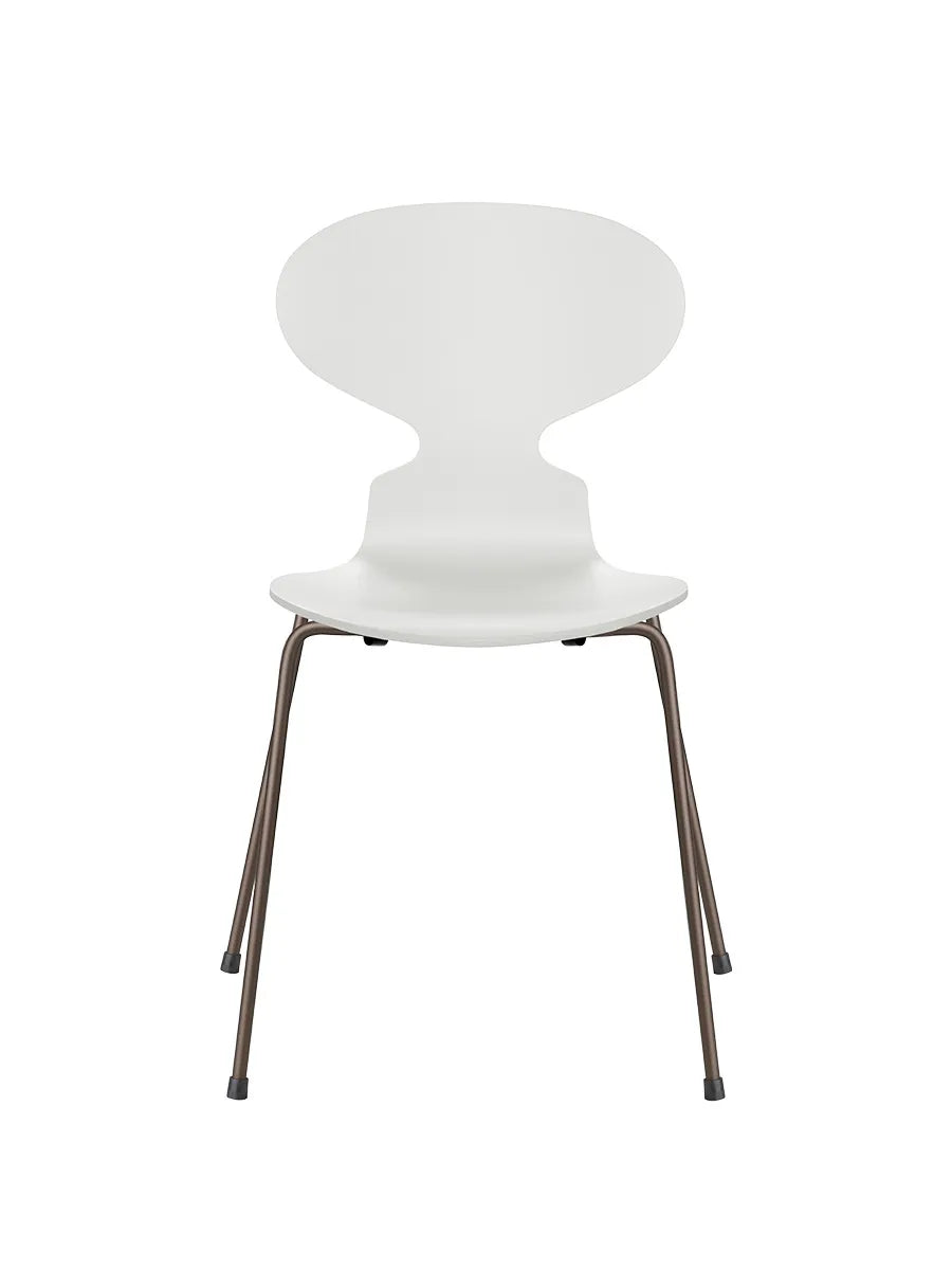 3101 Myren Stol lakeret af Arne Jacobsen - Hvid / Brown Bronze - Jacobsen Plus