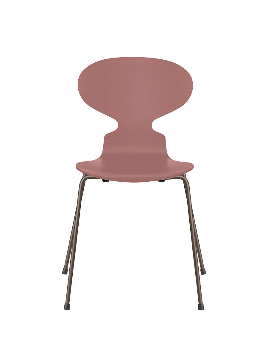 3101 Myren Stol lakeret af Arne Jacobsen - Wild Rose / Brown Bronze - Jacobsen Plus