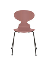 3101 Myren Stol lakeret af Arne Jacobsen - Wild Rose / Warm Graphite - Jacobsen Plus
