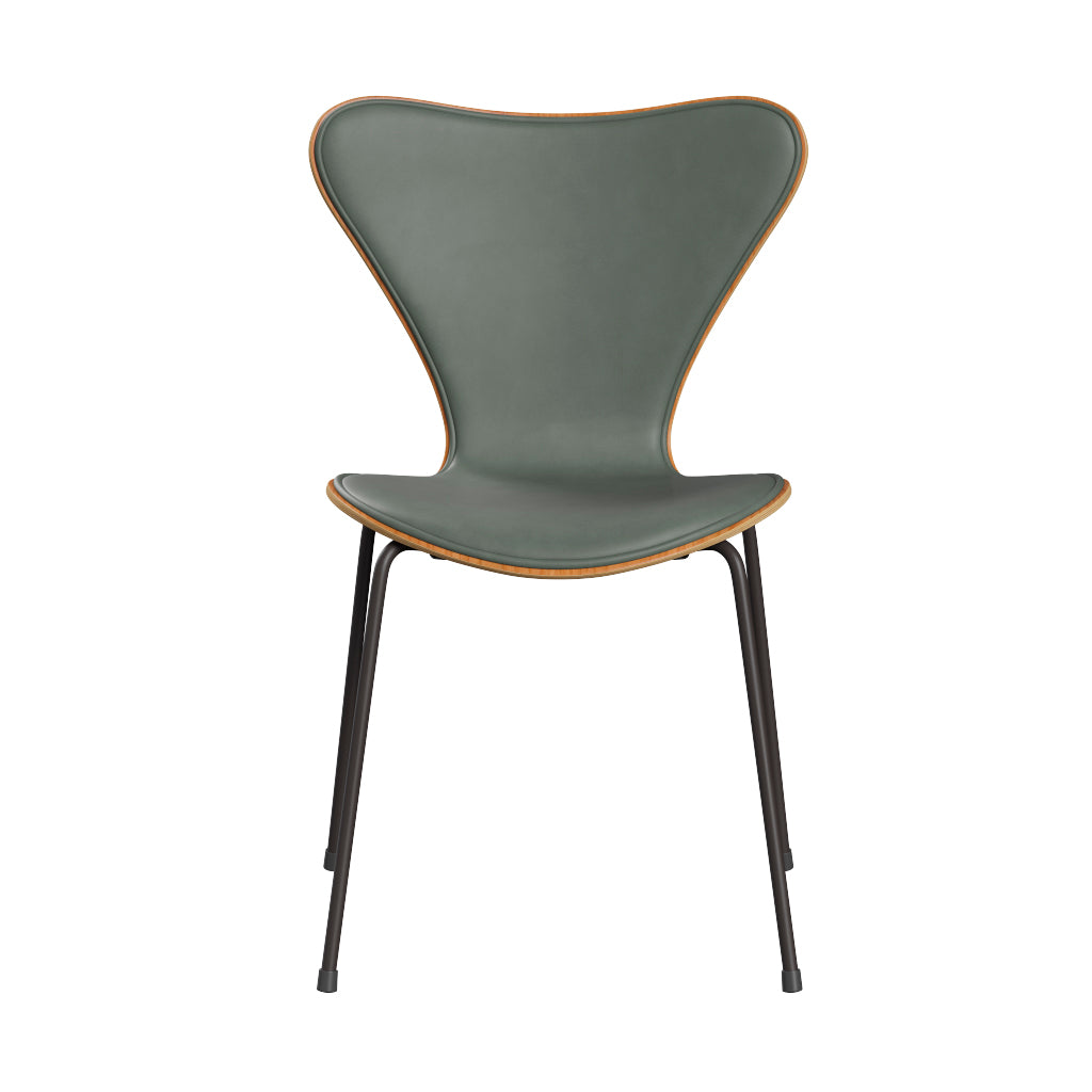 Fritz Hansen - 3107 stol, naturfiner og forsidepolstret i Grace læder - Kirsebær - Concrete Grey læder - Warm Graphite stel - Jacobsen Plus