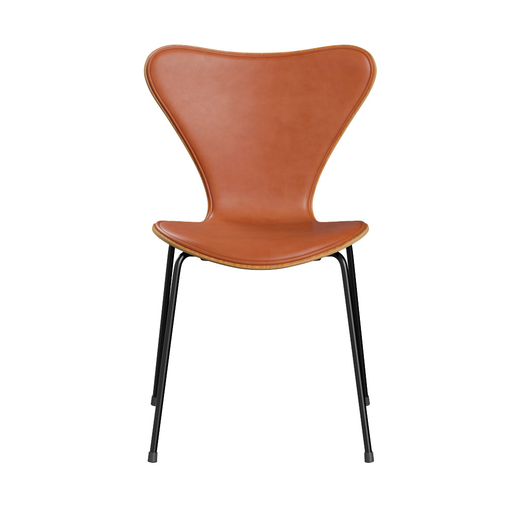 Fritz Hansen - 3107 stol, naturfiner og forsidepolstret i Grace læder - Kirsebær - Valnød læder - Sort stel - Jacobsen Plus