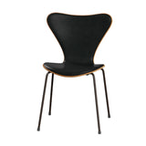 Fritz Hansen - 3107 stol, naturfiner og forsidepolstret i Grace læder - Elm - Sort læder - Brown Bronze stel - Jacobsen Plus