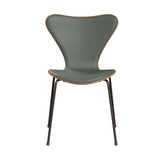 Fritz Hansen - 3107 stol, naturfiner og forsidepolstret i Grace læder - Elm - Concrete Grey læder - Brown Bronze stel - Jacobsen Plus