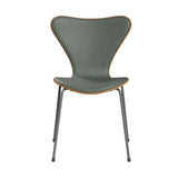Fritz Hansen - 3107 stol, naturfiner og forsidepolstret i Grace læder - Elm - Concrete Grey læder - Silver Grey stel - Jacobsen Plus