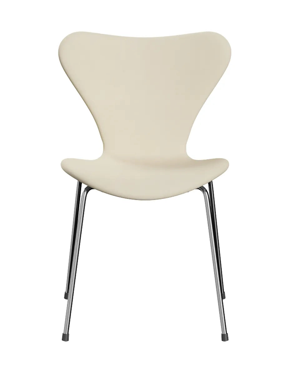 3107 Serie 7, fuldpolstret af Arne Jacobsen - Divina / 106 Hvid - Jacobsen Plus
