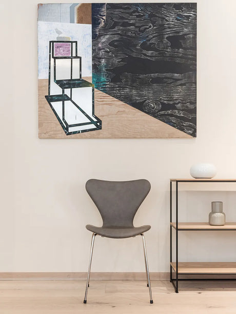 3107 Serie 7, fuldpolstret af Arne Jacobsen - Soft læder / Sort - Jacobsen Plus