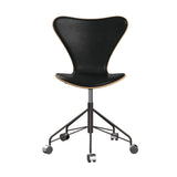 Fritz Hansen - 3117 kontorstol, naturfiner og forsidepolstret i Grace læder - Bøg - Sort læder - Warm Graphite stel - Jacobsen Plus