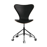 Fritz Hansen - 3117 kontorstol, naturfiner og forsidepolstret i Grace læder - Mørkbejdset eg - Sort læder - Sort stel - Jacobsen Plus