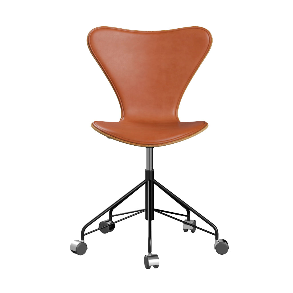 Fritz Hansen - 3117 kontorstol, naturfiner og forsidepolstret i Grace læder - Elm - Valnød læder - Sort stel - Jacobsen Plus