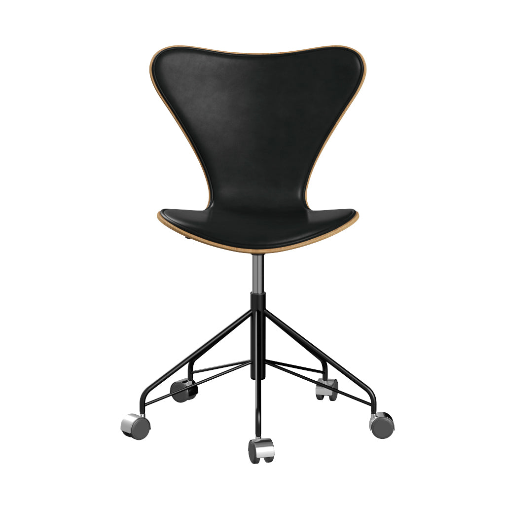 Fritz Hansen - 3117 kontorstol, naturfiner og forsidepolstret i Grace læder - Eg - Sort læder - Sort stel - Jacobsen Plus
