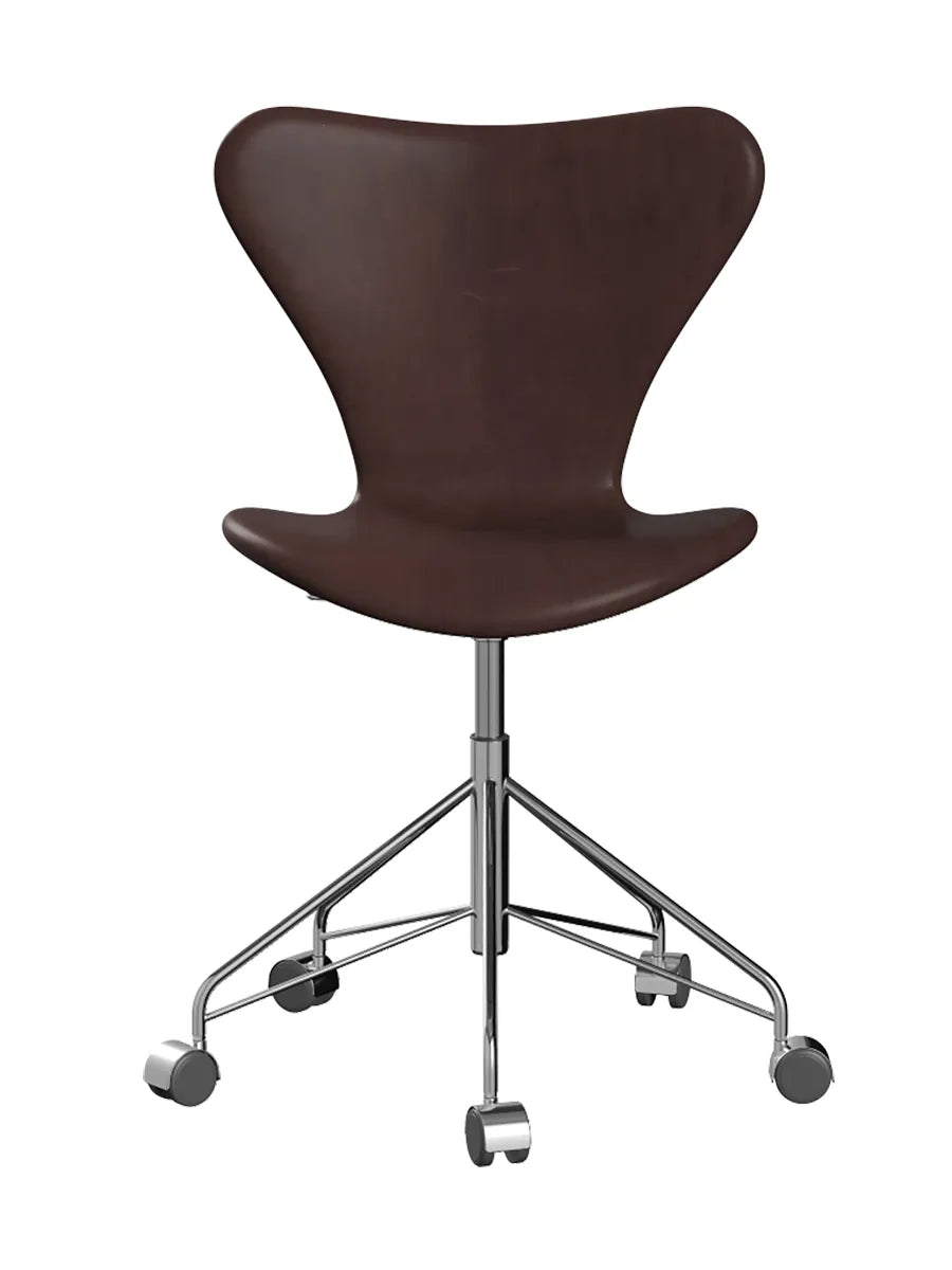 3117 Serie 7 Kontorstol af Arne Jacobsen - Fuldpolstret / Embrace læder / Chokolade - Jacobsen Plus