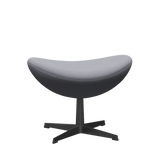 3127 Fodskammel til Ægget, stel i sort af Arne Jacobsen - Christianshavn - 1170 Light Grey Uni - Jacobsen Plus