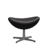 3127 Fodskammel til Ægget, stel i silver grey af Arne Jacobsen