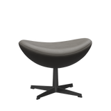 3127 Fodskammel til Ægget, stel i sort af Arne Jacobsen - Essential læder - Lava - Jacobsen Plus