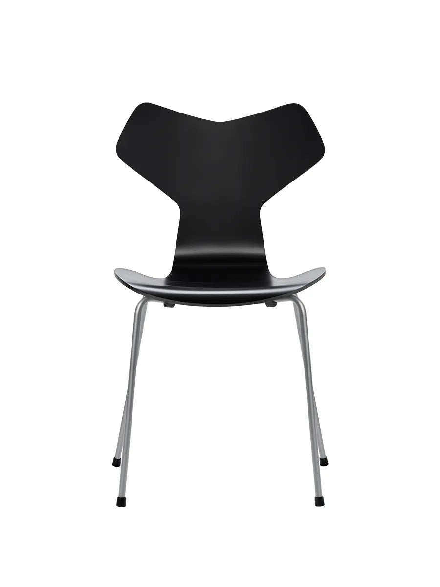 3130 Grand Prix stol lakeret af Arne Jacobsen - Sort / Silver Grey - Jacobsen Plus
