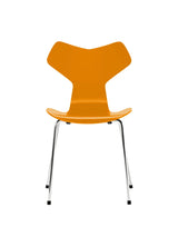 3130 Grand Prix stol lakeret af Arne Jacobsen - Burnt Yellow / Krom - Jacobsen Plus
