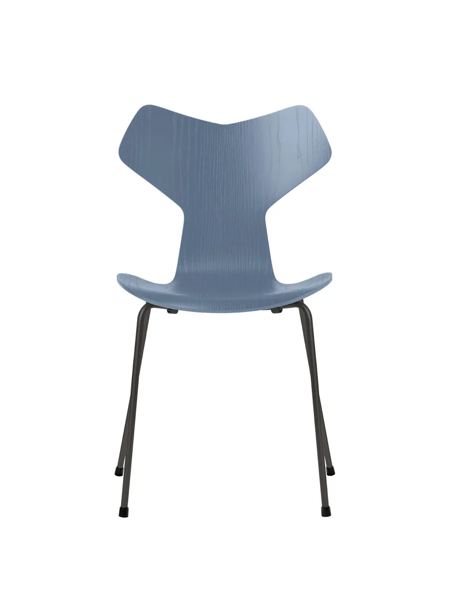 3130 Grand Prix stol i farvet ask af Arne Jacobsen - Dusk Blue / Warm Graphite - Jacobsen Plus