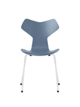 3130 Grand Prix stol i farvet ask af Arne Jacobsen - Dusk Blue / Hvid - Jacobsen Plus