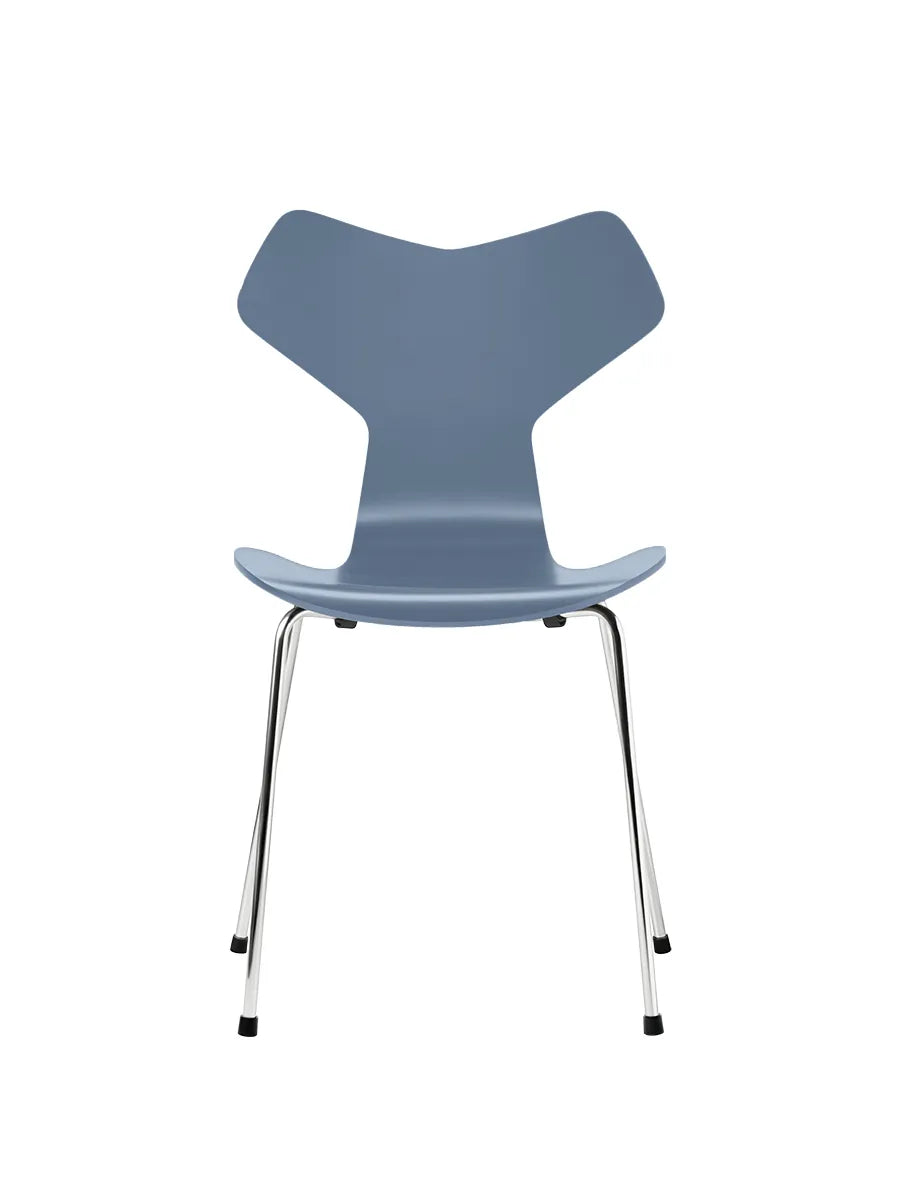 3130 Grand Prix stol lakeret af Arne Jacobsen - Dusk Blue / Krom - Jacobsen Plus