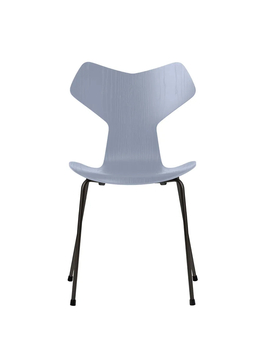 3130 Grand Prix stol i farvet ask af Arne Jacobsen - Lavender Blue / Sort - Jacobsen Plus