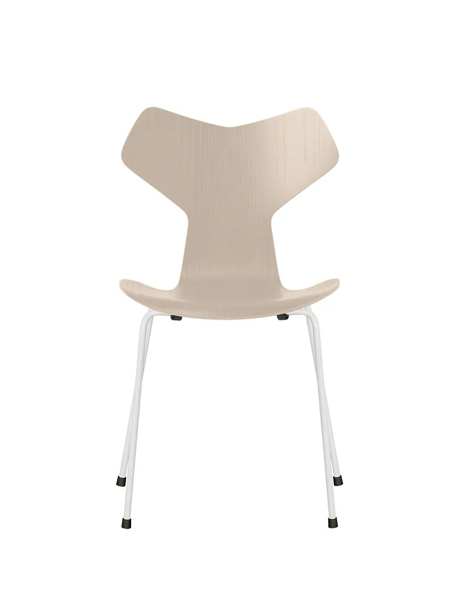 3130 Grand Prix stol i farvet ask af Arne Jacobsen - Light Beige / Hvid - Jacobsen Plus