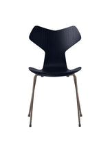 3130 Grand Prix stol i farvet ask af Arne Jacobsen - Midnight Blue / Brown Bronze - Jacobsen Plus