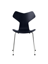 3130 Grand Prix stol i farvet ask af Arne Jacobsen - Midnight Blue / Krom - Jacobsen Plus