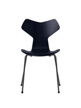 3130 Grand Prix stol i farvet ask af Arne Jacobsen - Midnight Blue / Warm Graphite - Jacobsen Plus