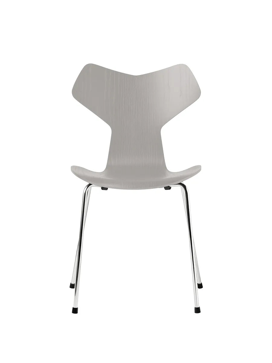 3130 Grand Prix stol i farvet ask af Arne Jacobsen - Nine Grey / Krom - Jacobsen Plus