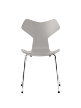 3130 Grand Prix stol i farvet ask af Arne Jacobsen - Nine Grey / Krom - Jacobsen Plus