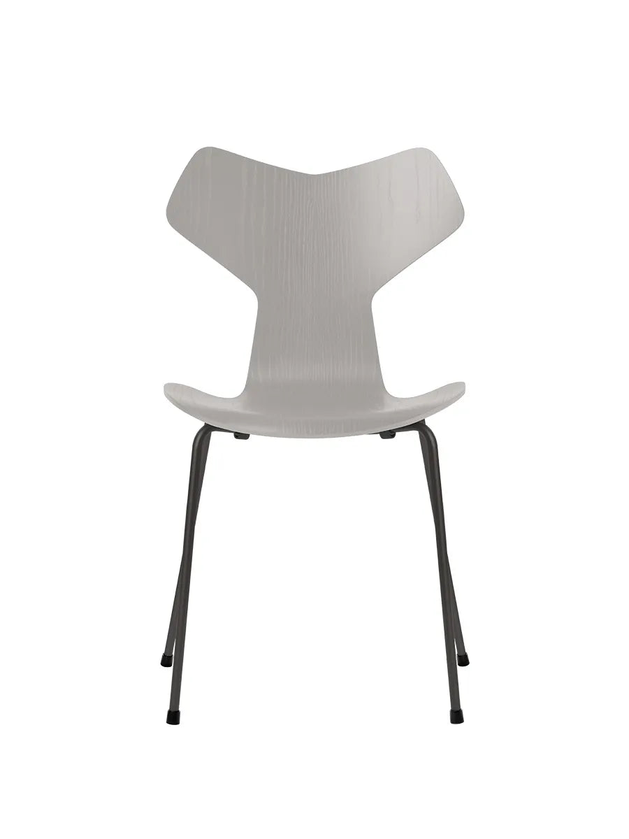 3130 Grand Prix stol i farvet ask af Arne Jacobsen - Nine Grey / Warm Graphite - Jacobsen Plus