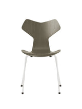 3130 Grand Prix stol i farvet ask af Arne Jacobsen - Olive Green / Hvid - Jacobsen Plus
