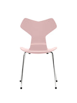 3130 Grand Prix stol lakeret af Arne Jacobsen - Pale Rose / Krom - Jacobsen Plus